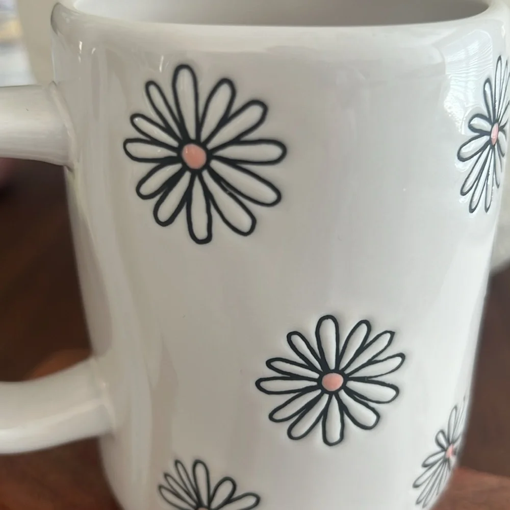 💕Rae Dunn Cute.MOM MUG💕
